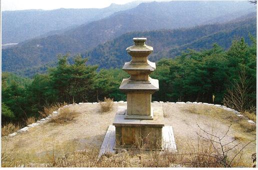 [유형문화유산  447호] 경주 남산 국사곡 제4사지 삼층석탑