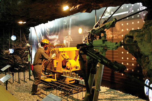 문경석탄박물관 내부전시실, 2004