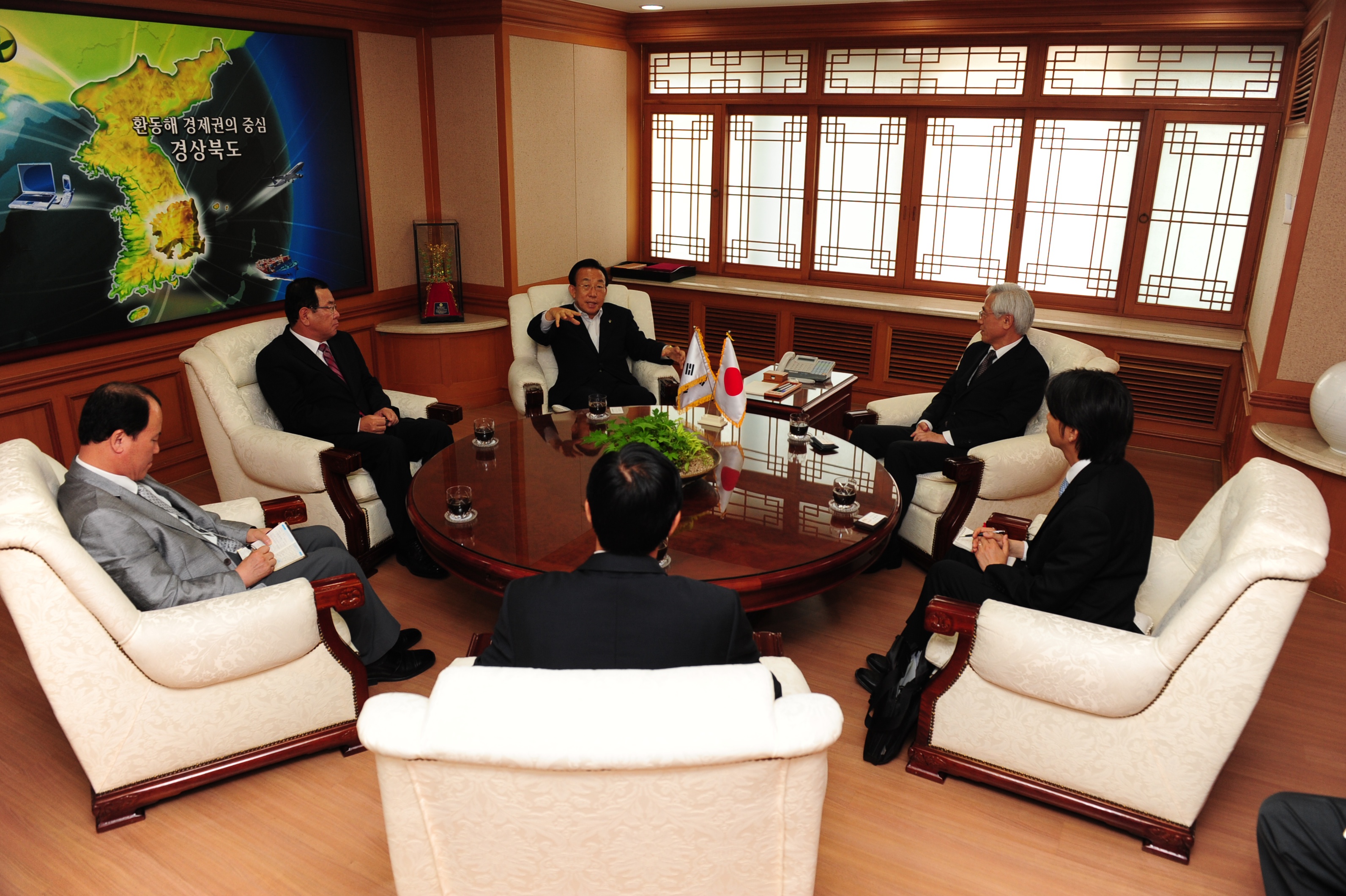 20110608 재부산 일본 총영사 방문