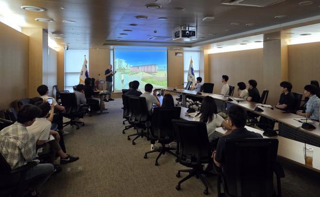 bbs_bodo/DCDD0BA1981E4B998E1491813E680BFE.jpg|9._네델란드OMA건축설계_사무소_경북도_방문.jpg